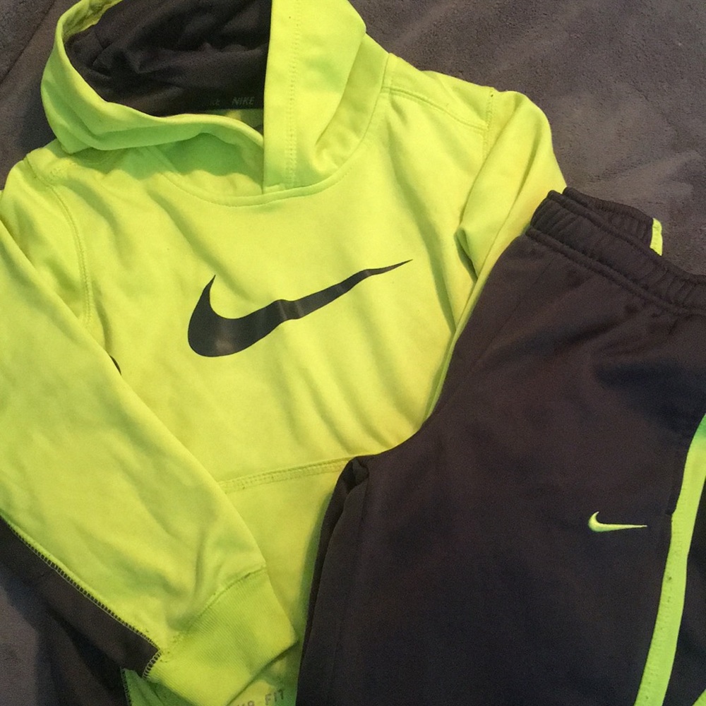 Boys NIKE outfit